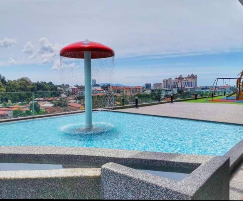 D'Medina @ Icon Residence Куала Теренгану Екстериор снимка