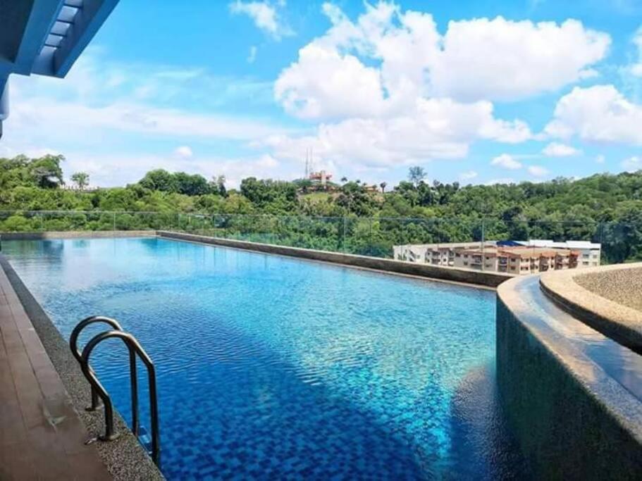 D'Medina @ Icon Residence Куала Теренгану Екстериор снимка